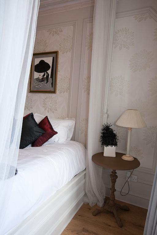 קריף Victoria House B&B חדר תמונה