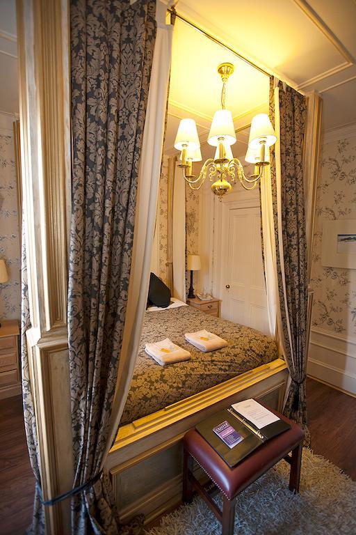 קריף Victoria House B&B חדר תמונה
